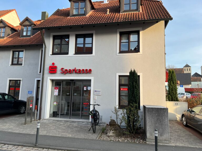 Sparkasse schließt: Waldbüttelbrunner GRÜNE wollen das nicht einfach so hinnehmen